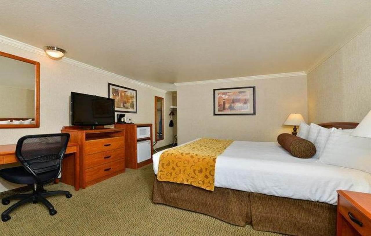 Best Western Holiday Hotel Coos Bay Esterno foto