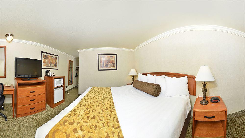 Best Western Holiday Hotel Coos Bay Esterno foto