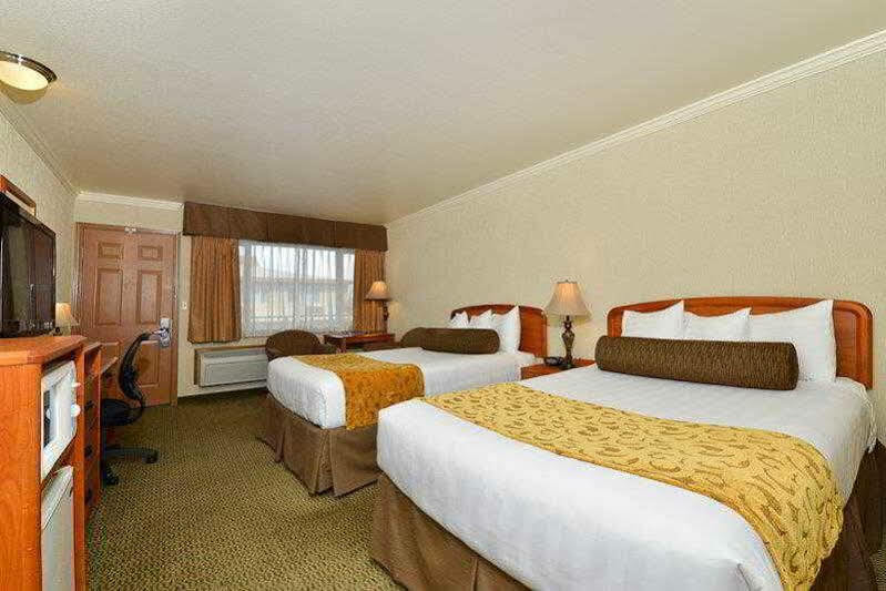 Best Western Holiday Hotel Coos Bay Esterno foto